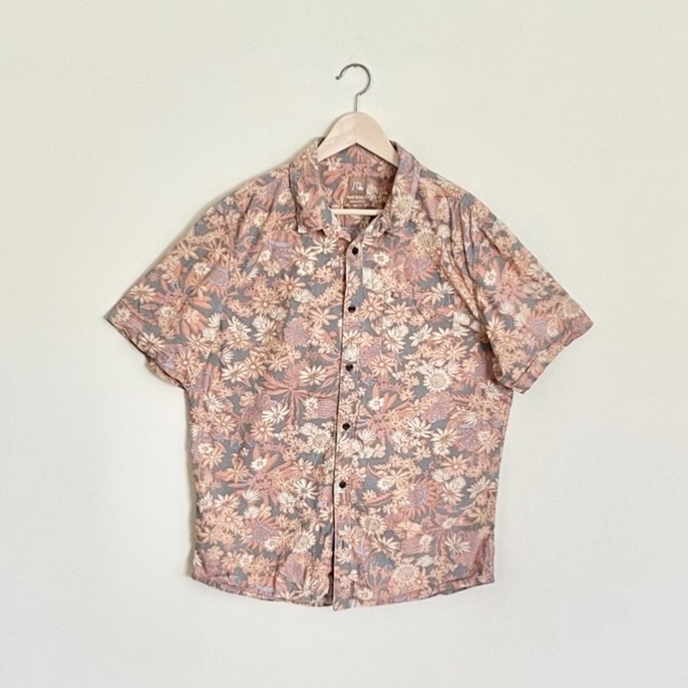 Quiksilver Morning Trip Floral Button Down Shirt Men’s size Large